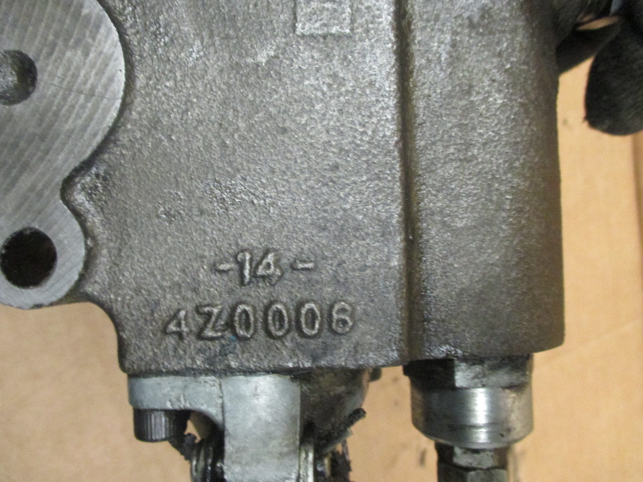 Cross BA Series Single Spool Hydraulic Directional Valve 4Z0006 Daves Industrial Surplus LLC