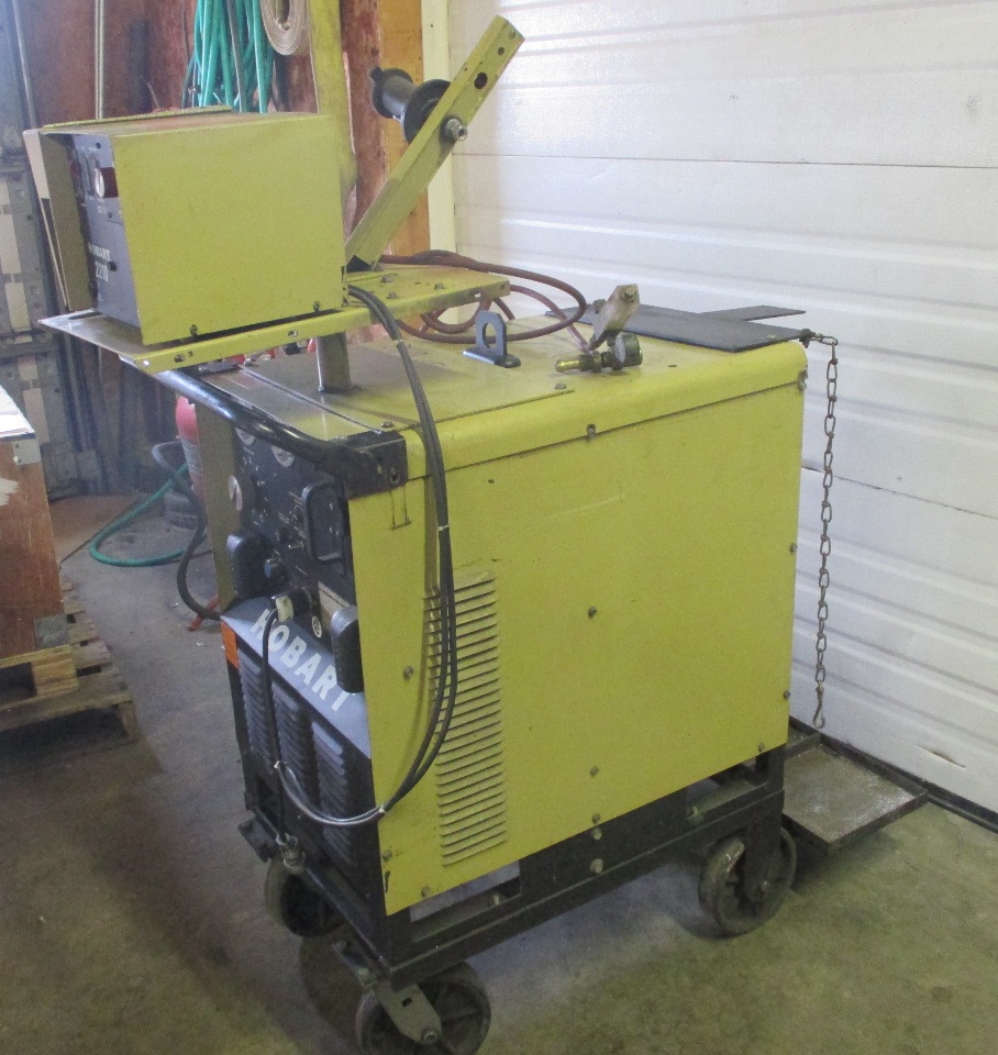 HOBART RC301 WELDER 300 AMP WITH HOBART 2210 WIRE FEEDER