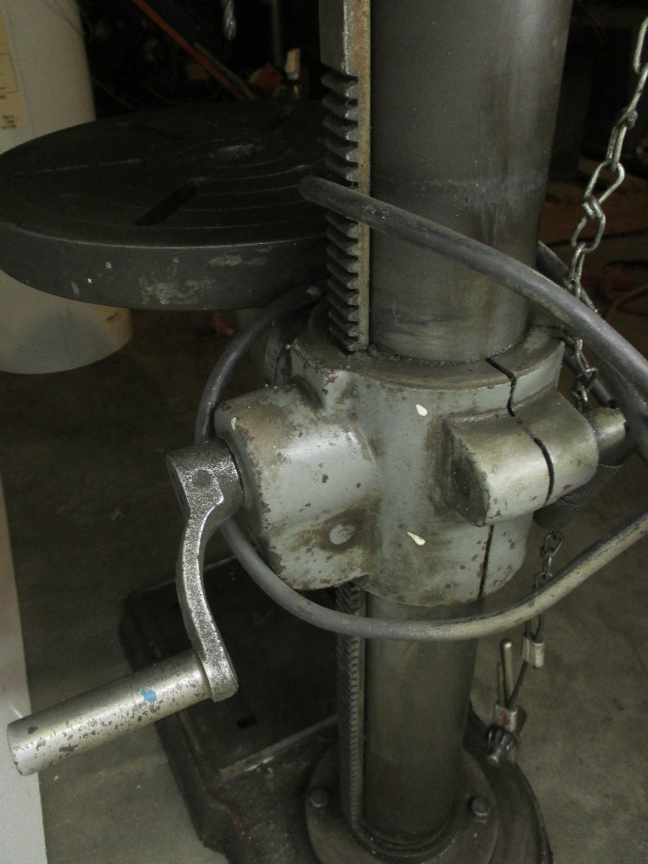 Chicago Industrial Tool Company 5 Speed Manual Drill Press Model G145