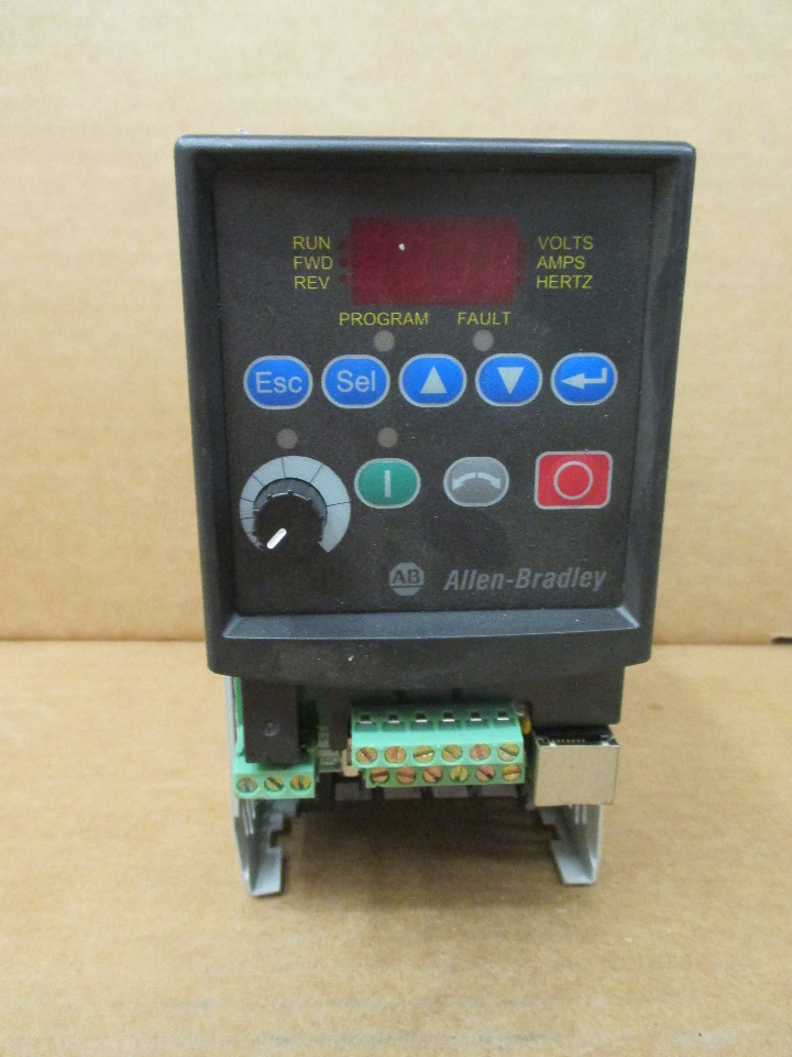 ALLEN BRADLEY 22AD2P3N104 SER A POWER FLEX *FOR PARTS NOT WORKING