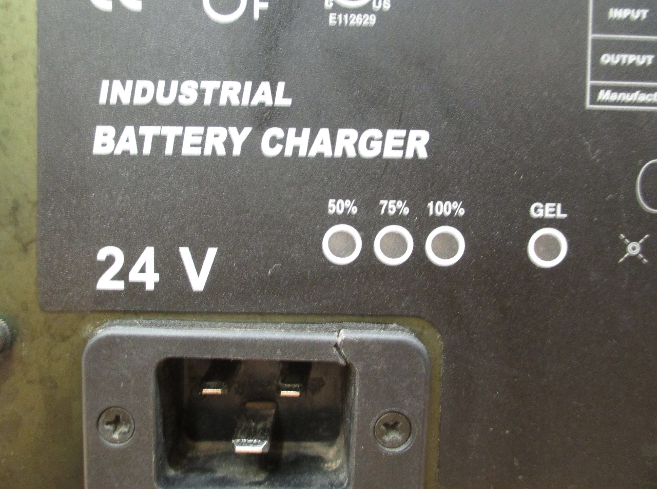 GENIE AERIAL LIFT BATTERY CHARGER HB600 24B24V Daves