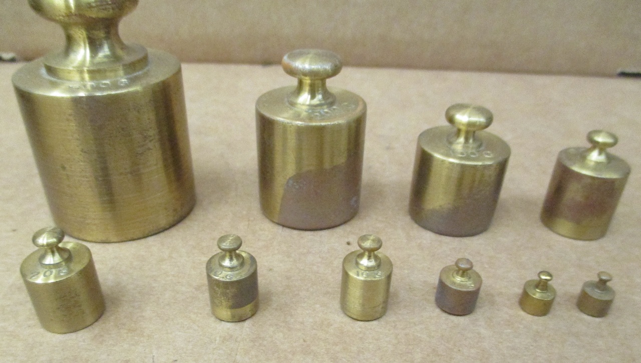 Set of Brass calibration weights 500 g 200 g 100 g 50 g 20 g 10 g 5 g 2g