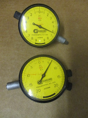 Lot of 2 Standard Dial Indicators D1-23271-A and D1-23281-A