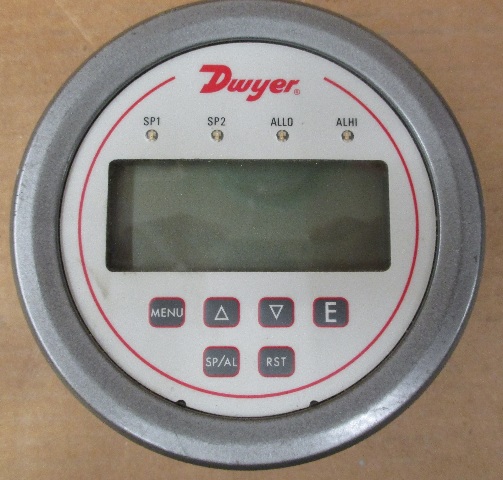 Dwyer  DH3-007 Digital Panel Pressure  Mete