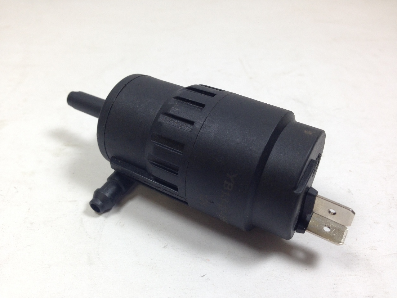 Peterbilt Windshield Washer Pump 066011 Lotastock