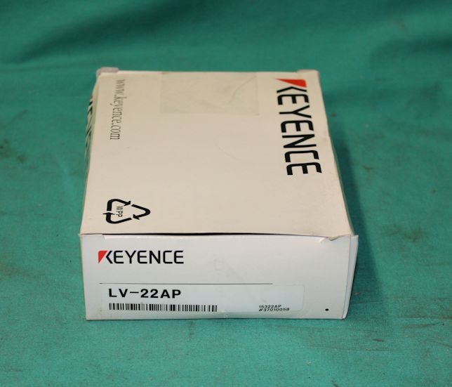 Keyence, LV-22AP, Digital laser Sensor NEW