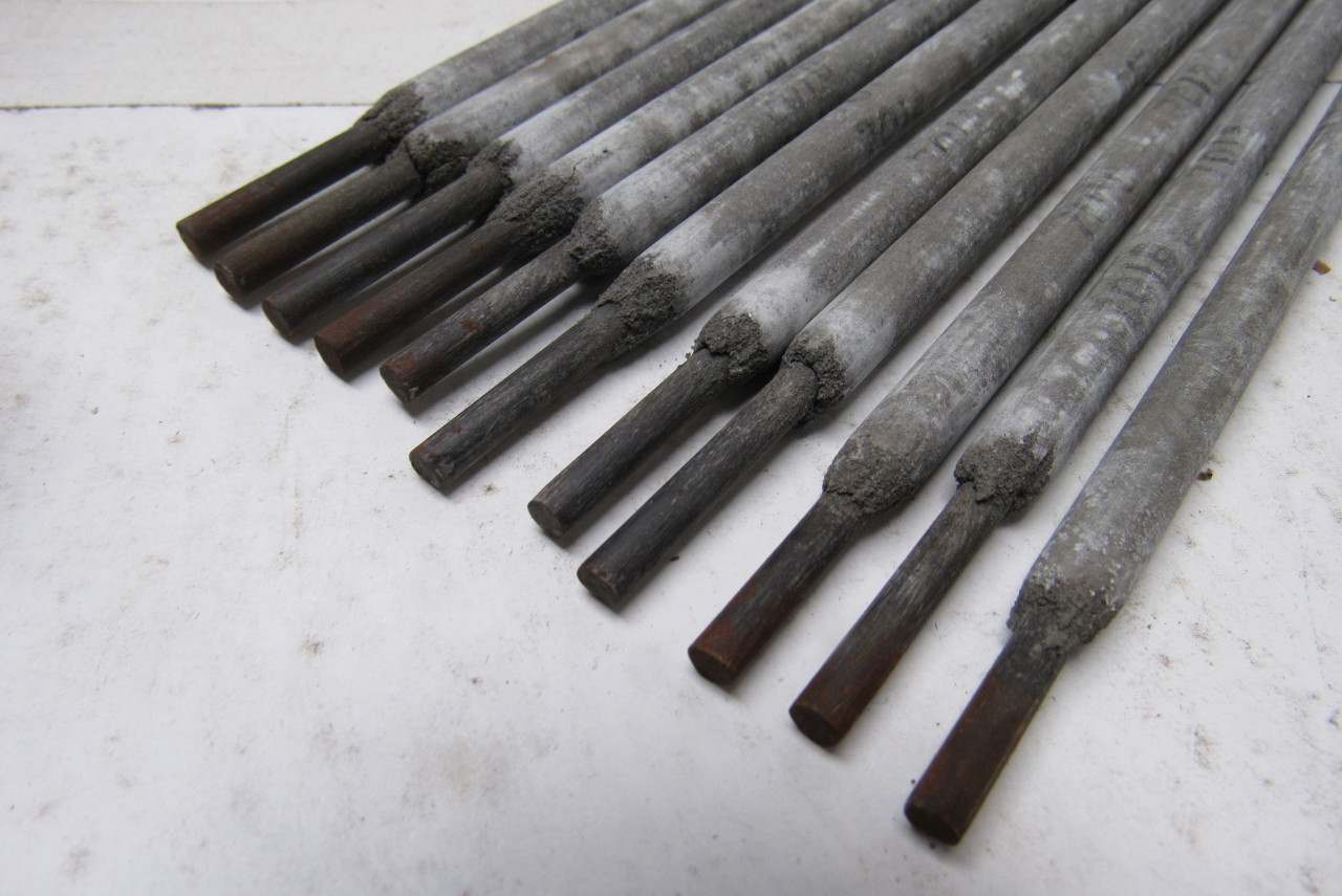 Lincoln Electric Jetweld LH70 E7018 Welding Electrode 5/32"x14" 11lbs