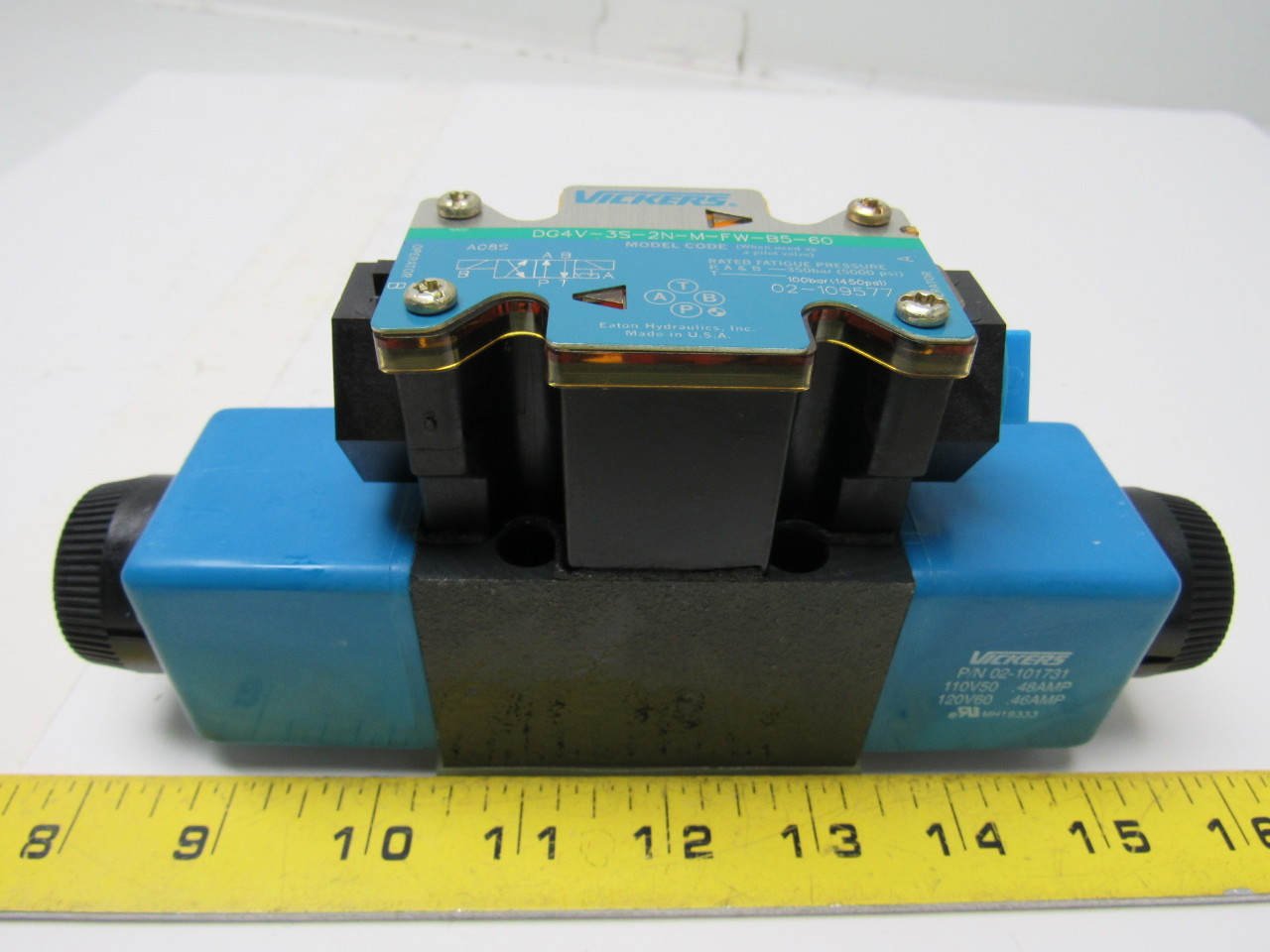 Vickers 02-109577 DG4V-3S-2N-M-FW-B5-60 Hydraulic Directional Control Valve
