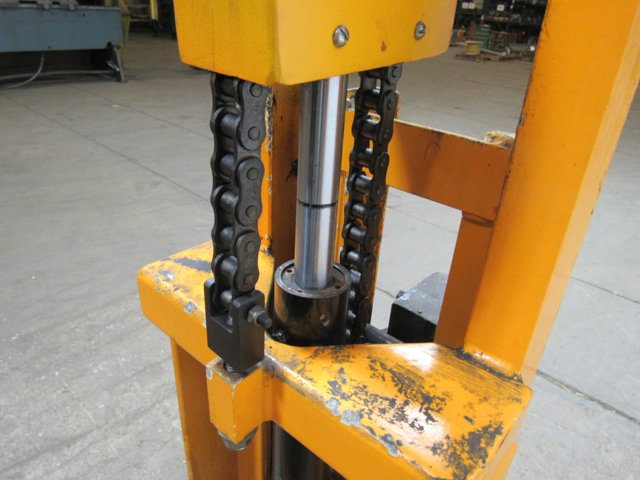 Easy Lift Drum Hauler 24Volt Walk Behind Power Up Gravity Down. Tested