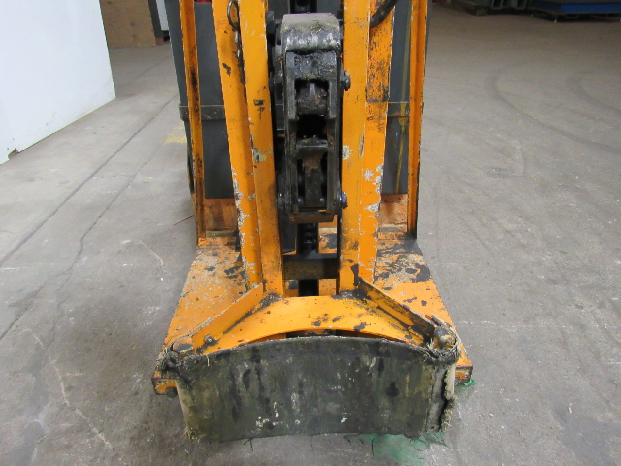 Easy Lift Drum Hauler 24Volt Walk Behind Power Up Gravity Down. Tested