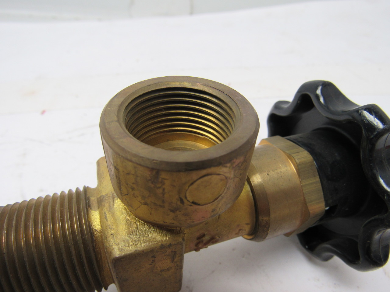 Superior 58061 Brass Cylinder Valve Inert Gas Helium Nitrogen Argon 3