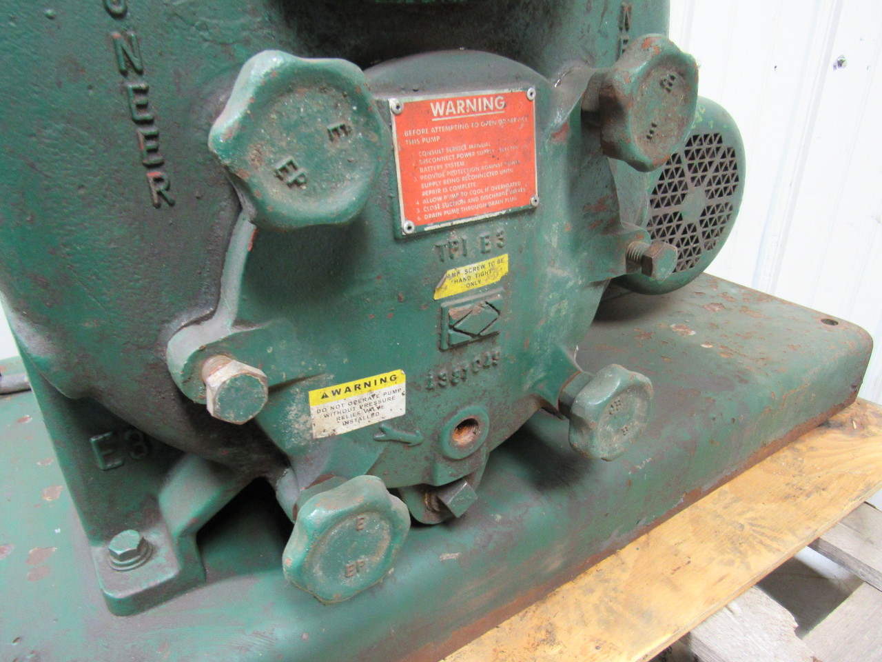 Pioneer Pumps P3087L1B54 5 hp Wet Prime 3" x 3" 540 gpm For Parts or