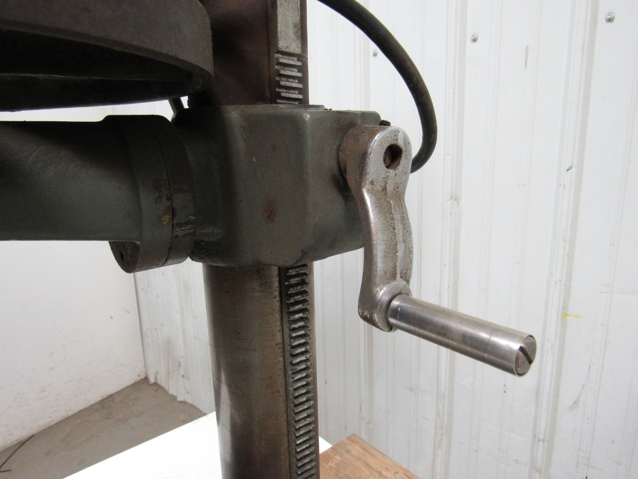 DURACRAFT DP514 1/2HP Benchtop Drill Press 1/2" Chuck 61/2" Throat