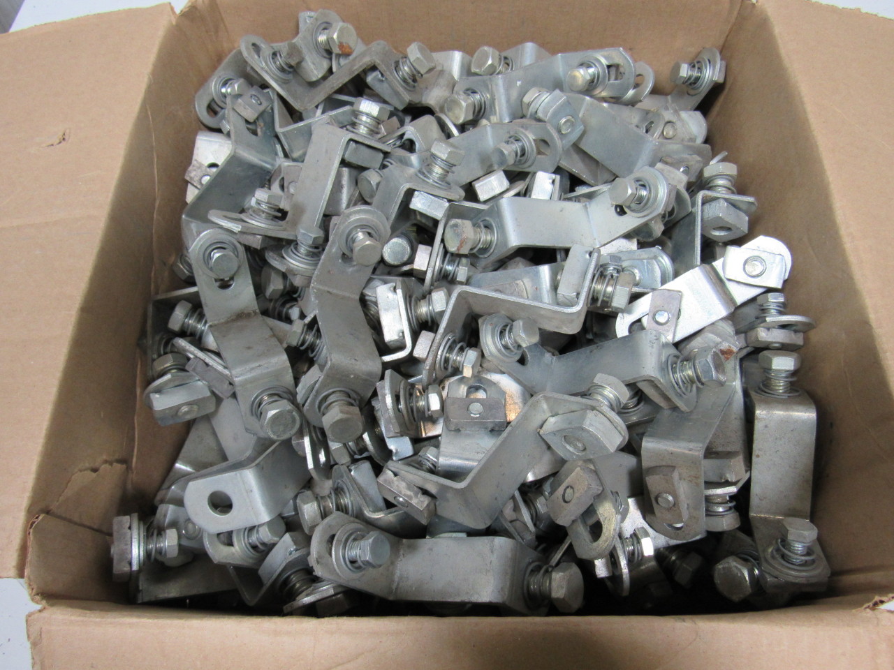 Unistrut/BLine Style Z Brackets W/ Strut Nuts 41/Lot eBay