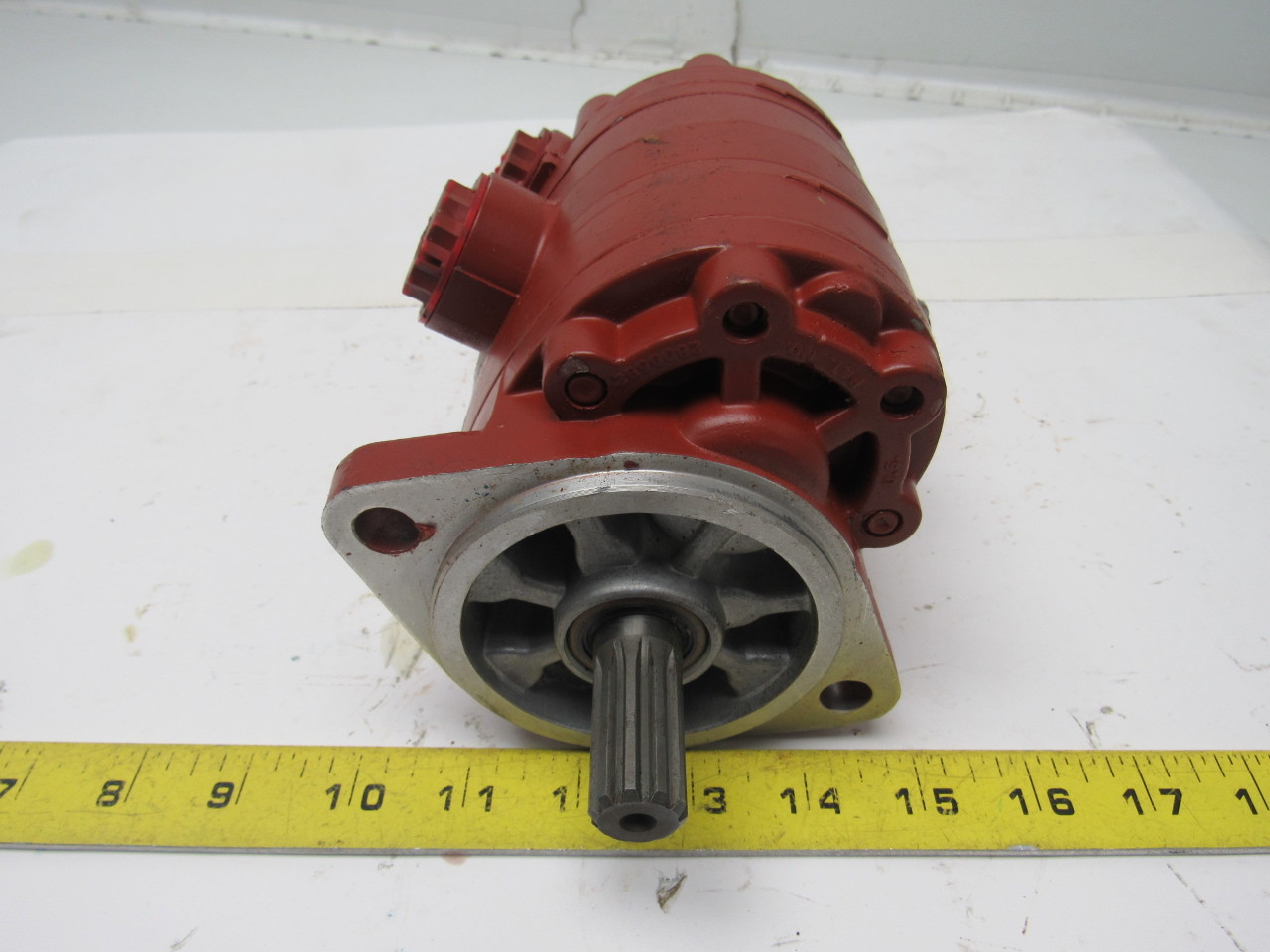 Hyster 228908 Hydraulic Pump For Hyster/Yale Forklifts .675 10 Spline Shaft