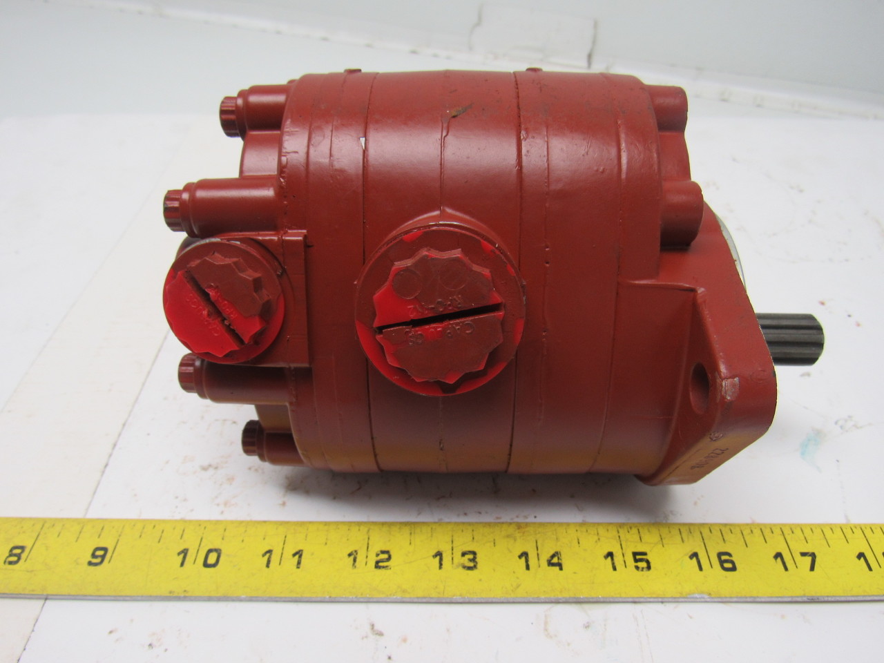 Hyster 228908 Hydraulic Pump For Hyster/Yale Forklifts .675 10 Spline Shaft