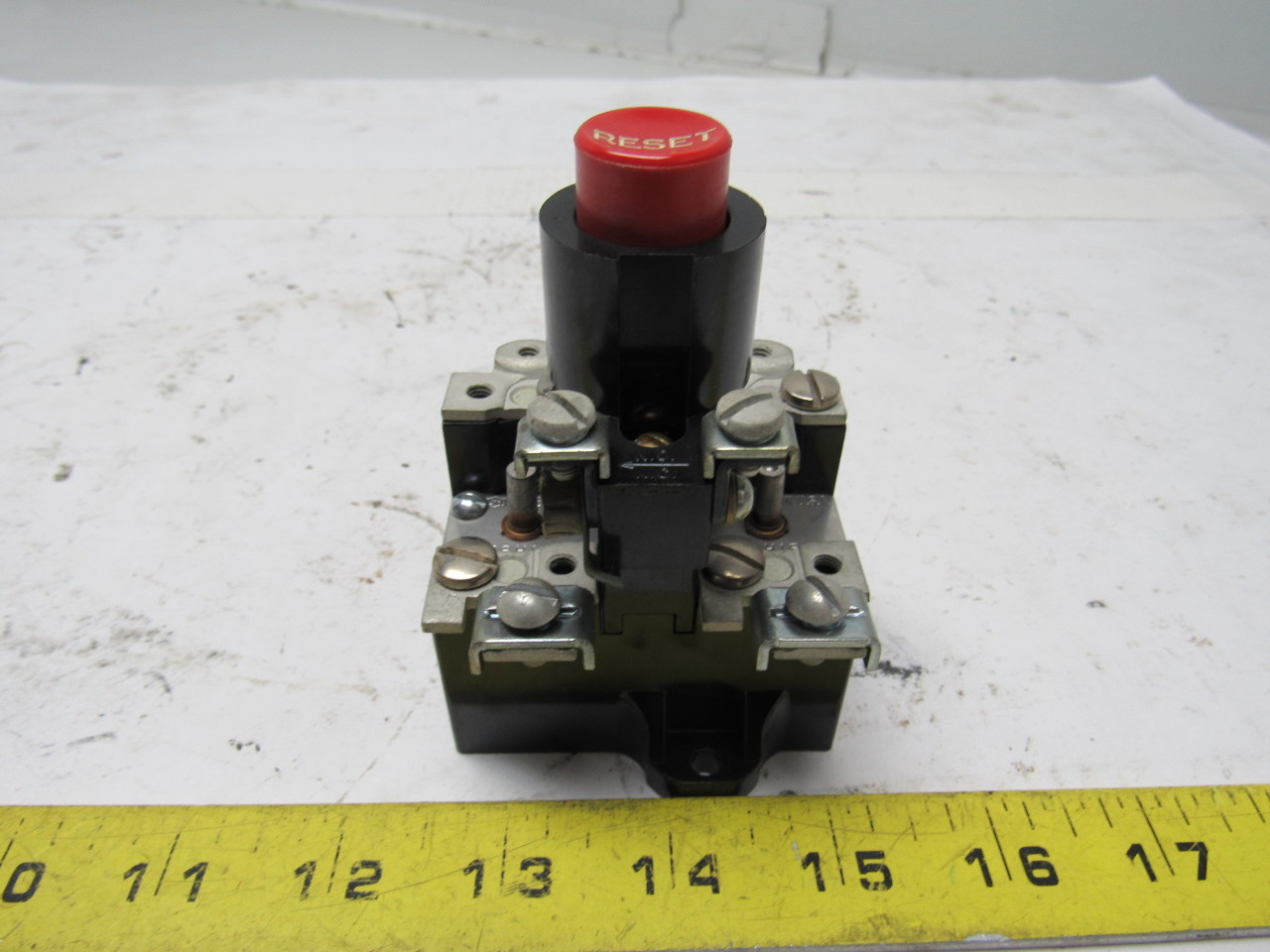Eaton CutlerHammer 10176H150A Overload Relay Push Button Manual Reset