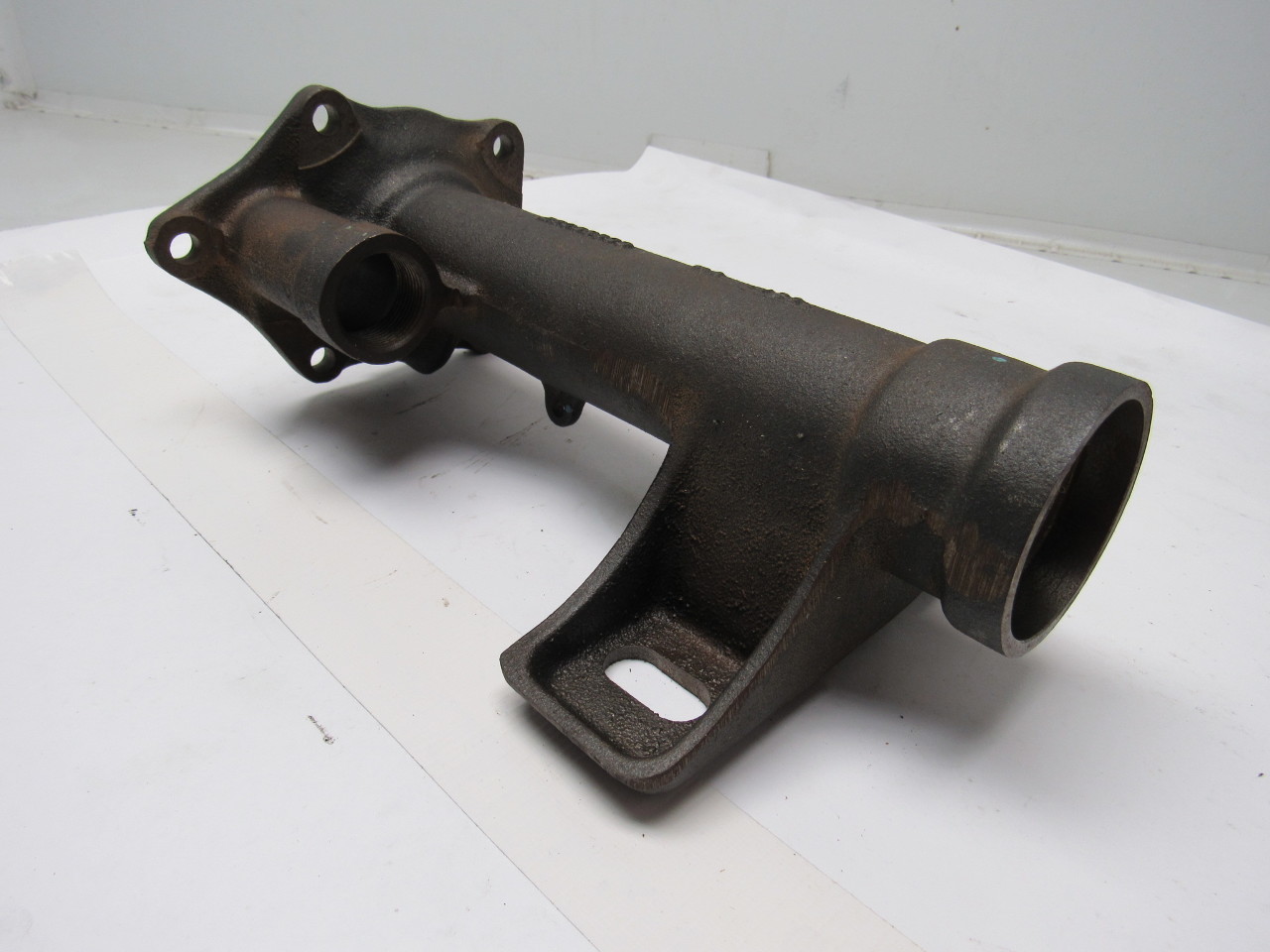 GM 26066899 Chevy 9.25" IFS 4X4 Front Drive Axle Inner Shaft Housing