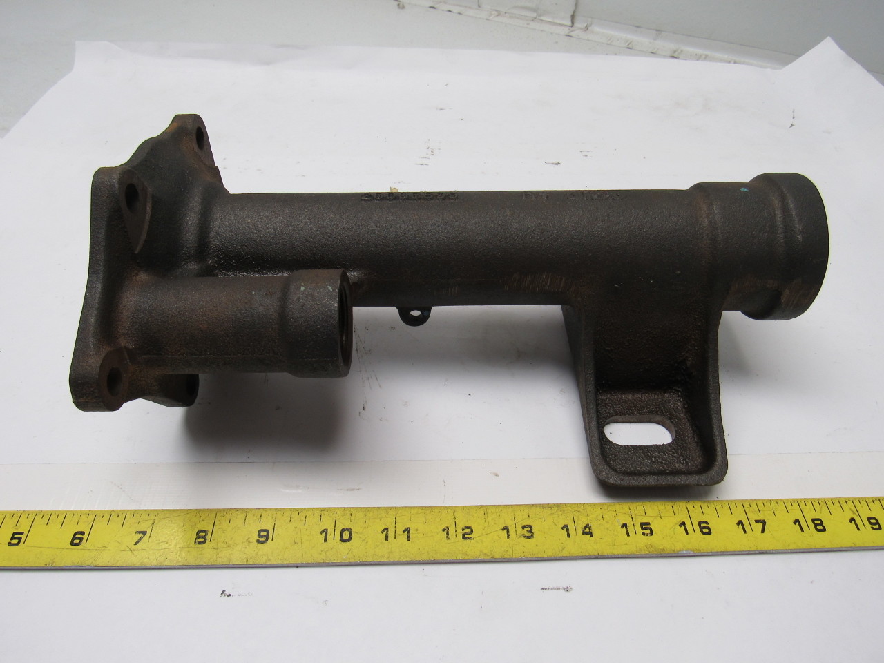 GM 26066899 Chevy 9.25" IFS 4X4 Front Drive Axle Inner Shaft Housing NEW