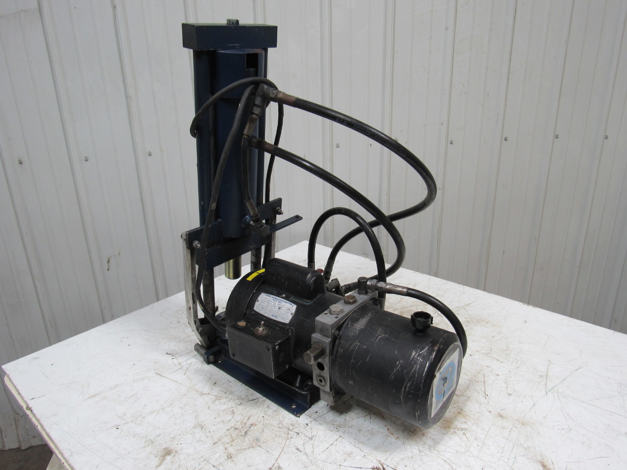 EATON SYNFLEX MARK IX 2 Stage Hose Coupling Fitting Swaging Crimping