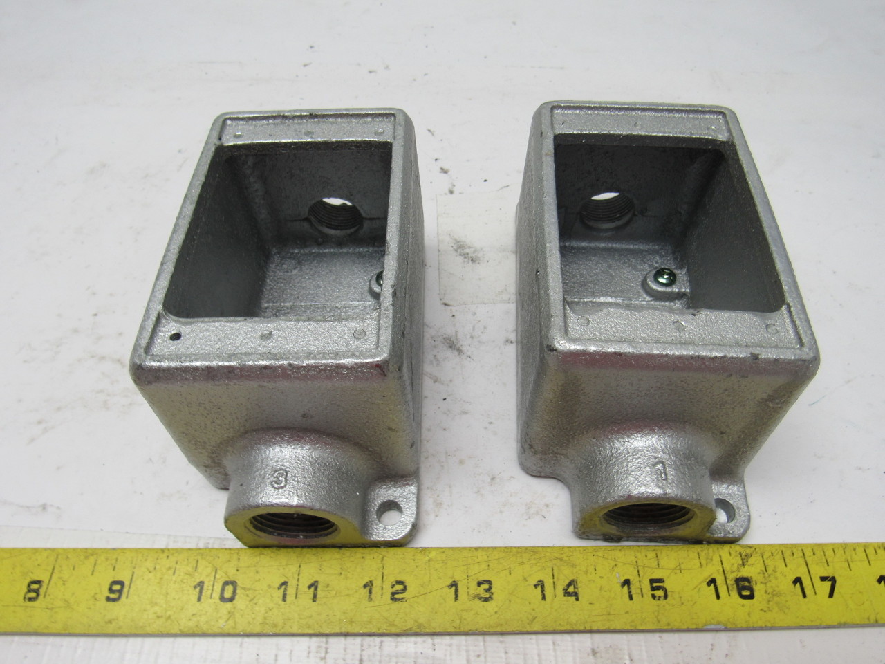 Cooper CrouseHinds FDC2 3/4" Cast Iron Box Single Gang