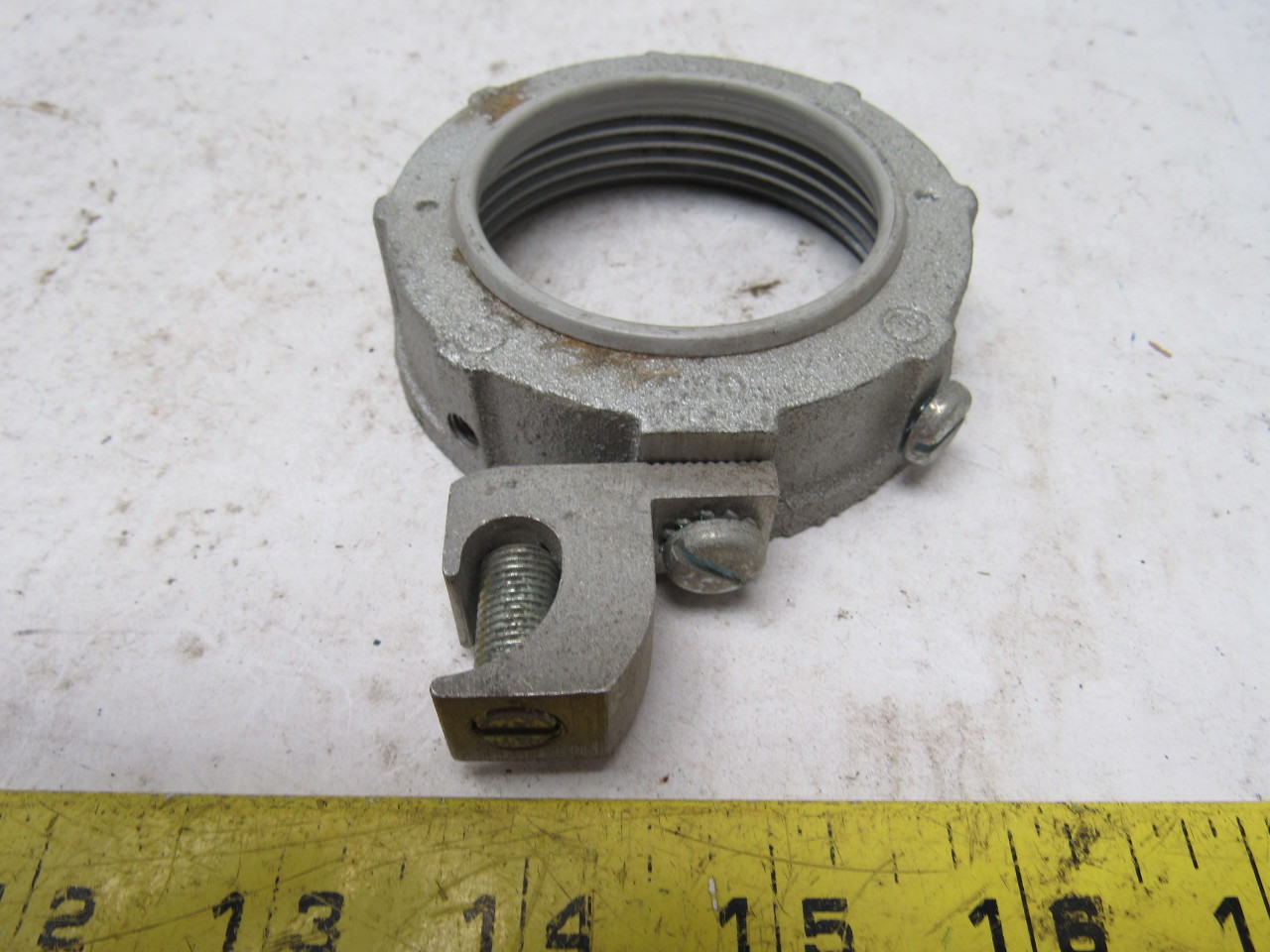 21/2" Grounding Insulated Conduit Bushing W/Aluminum Lug eBay