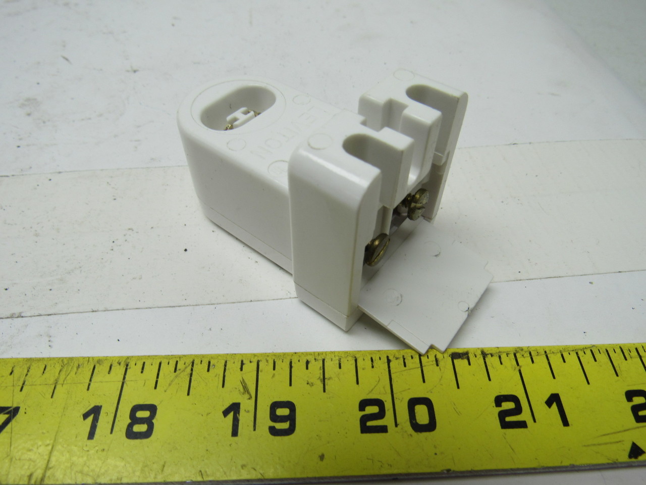 Leviton 5C400 Standard Fluorescent Lamp holder 600V Box of 10 eBay
