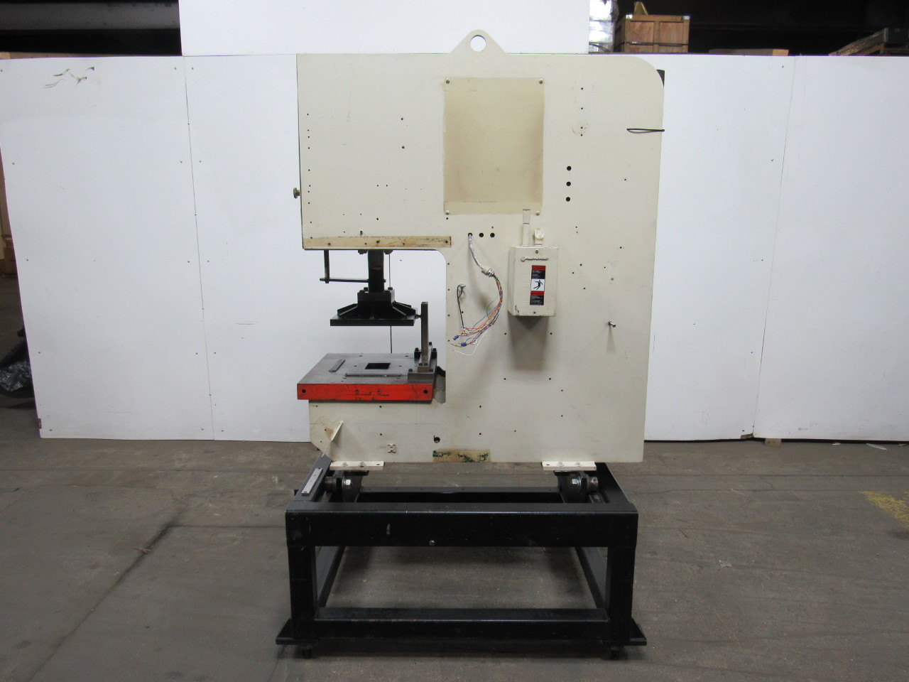 DAKE 928-040 C Frame Down Acting Hydraulic Press W/Vickers Hydraulics