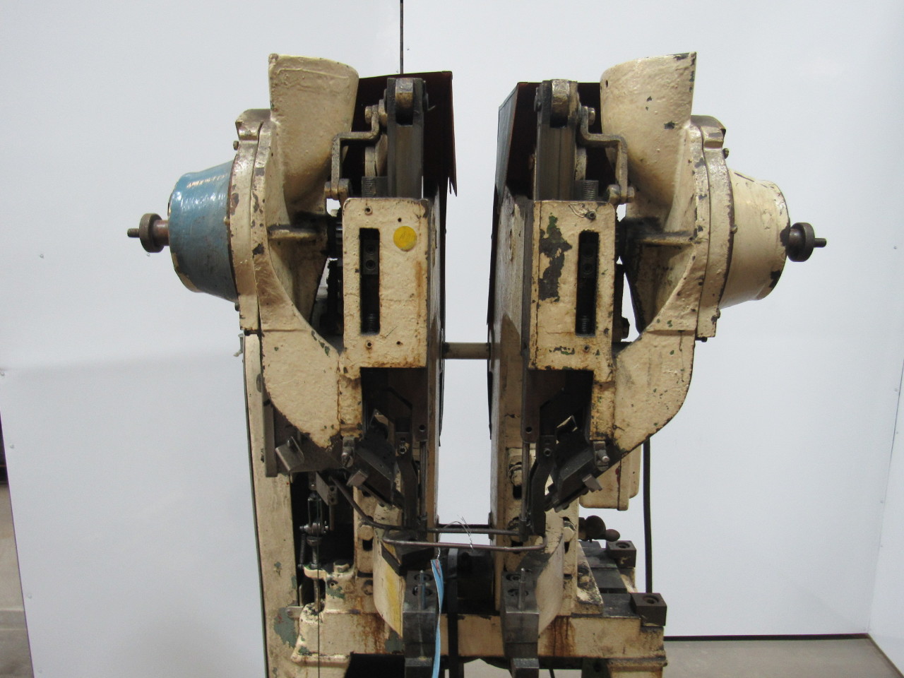 CHICAGO RIVET 214418 Dual Head Riveter Rivet Setter Machine 14" Throat