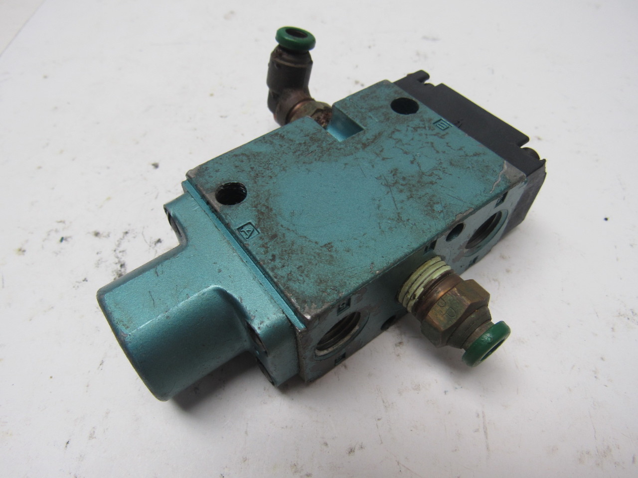 Mac 1800011120003 Remote Air Valve 5/2 Single Operator 1/4" NPTF eBay