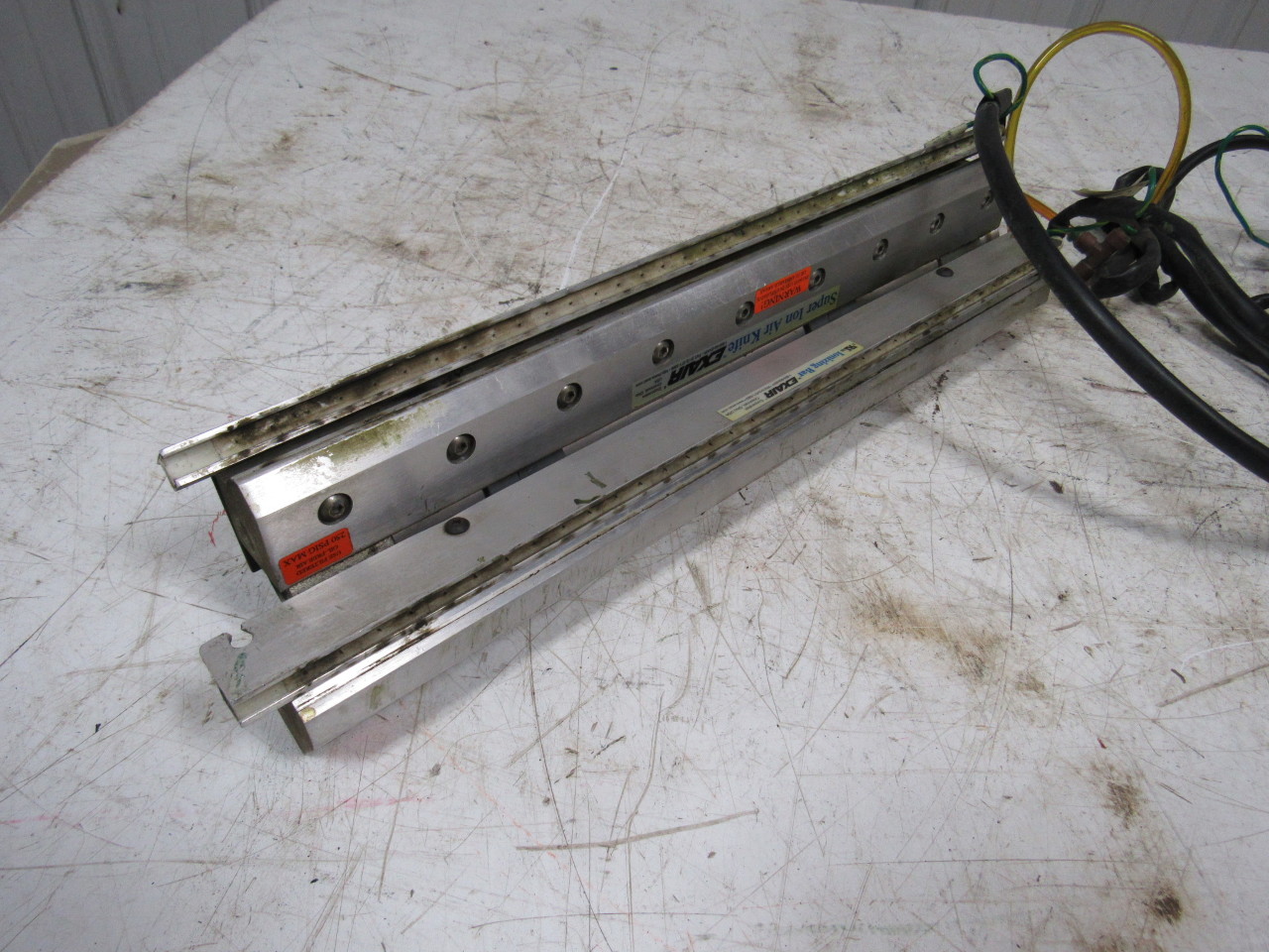 Exair 111018 (2) Super Ion Air Knife & Ionizing Bar Assembly Static