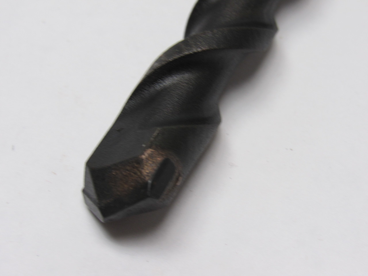 Driltec AE221 Rotary Hammer Drill Bit 9/16" Concrete 22" OAL Spline