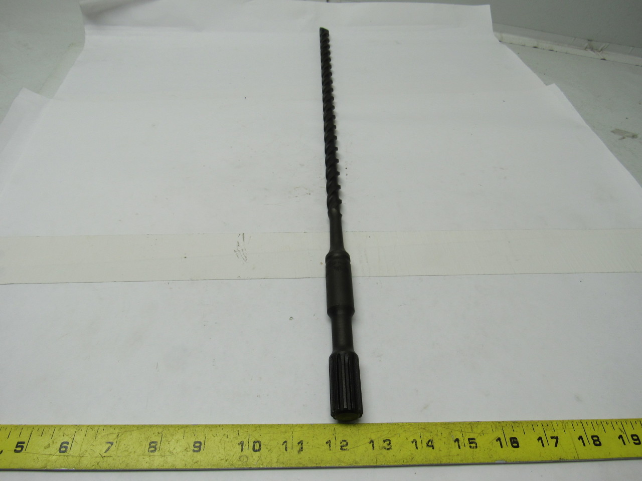 Driltec AE221 Rotary Hammer Drill Bit 9/16" Concrete 22" OAL Spline