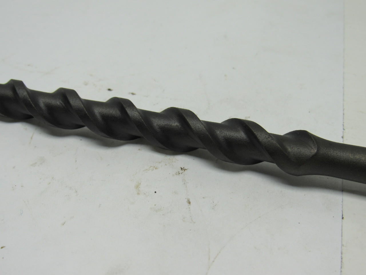 Driltec AE221 Rotary Hammer Drill Bit 9/16" Concrete 22" OAL Spline