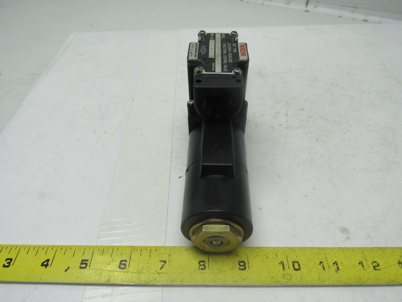 Nachi SG01B3XGRZD232 Hydraulic Solenoid Directional Control Valve