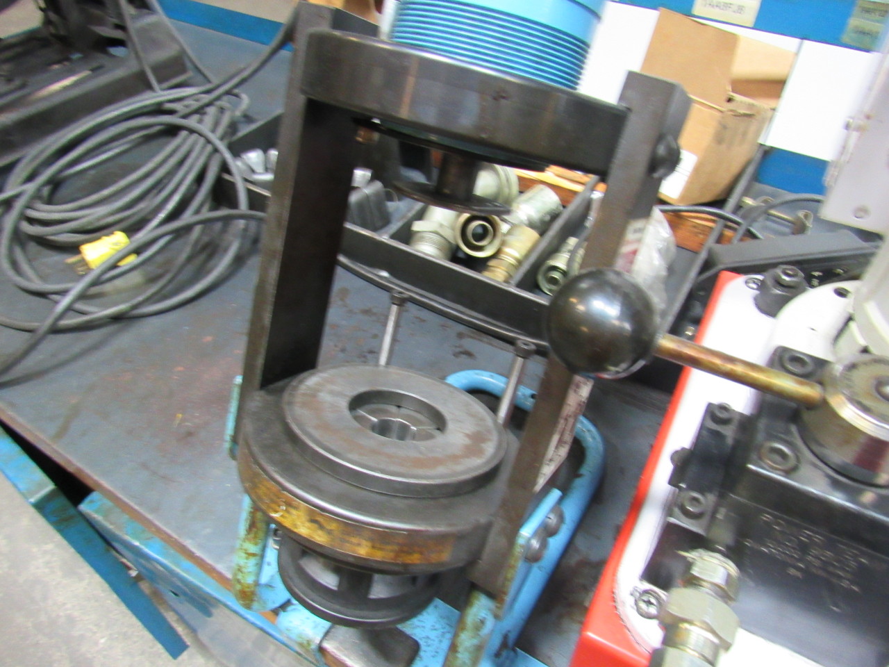 AEROQUIP FT1310 Hydraulic Hose Crimper Machine Station Portable w/Dies