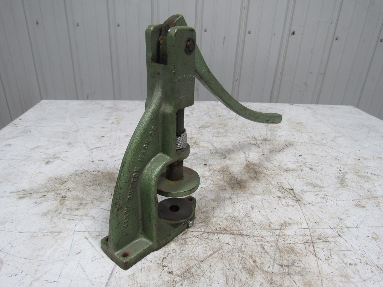 Handy Button Mach Co. Handy Jr. Upholstery Button Making Machine Press