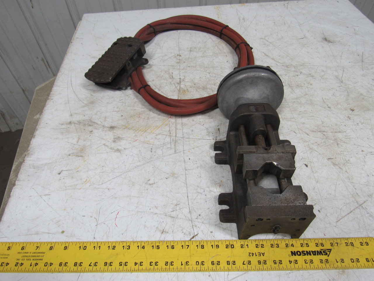 Heinrich Tools 4" Jaw Pneumatic Milling Machine Vise 11/4" Opening w