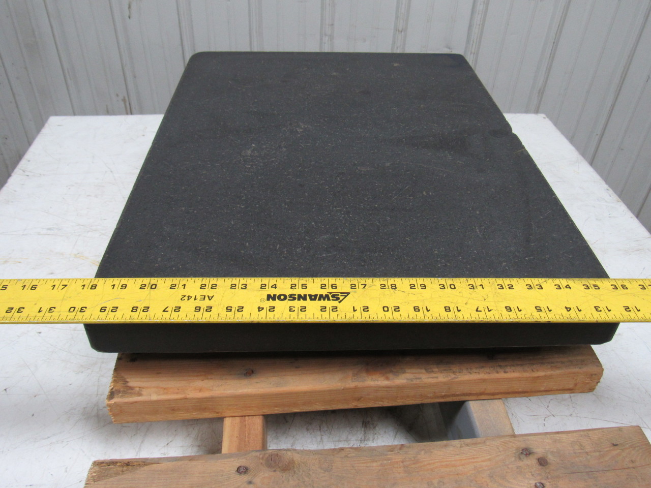 DOALL 24"X18"X4" 2 Ledge Granite Inspection Surface Plate Block
