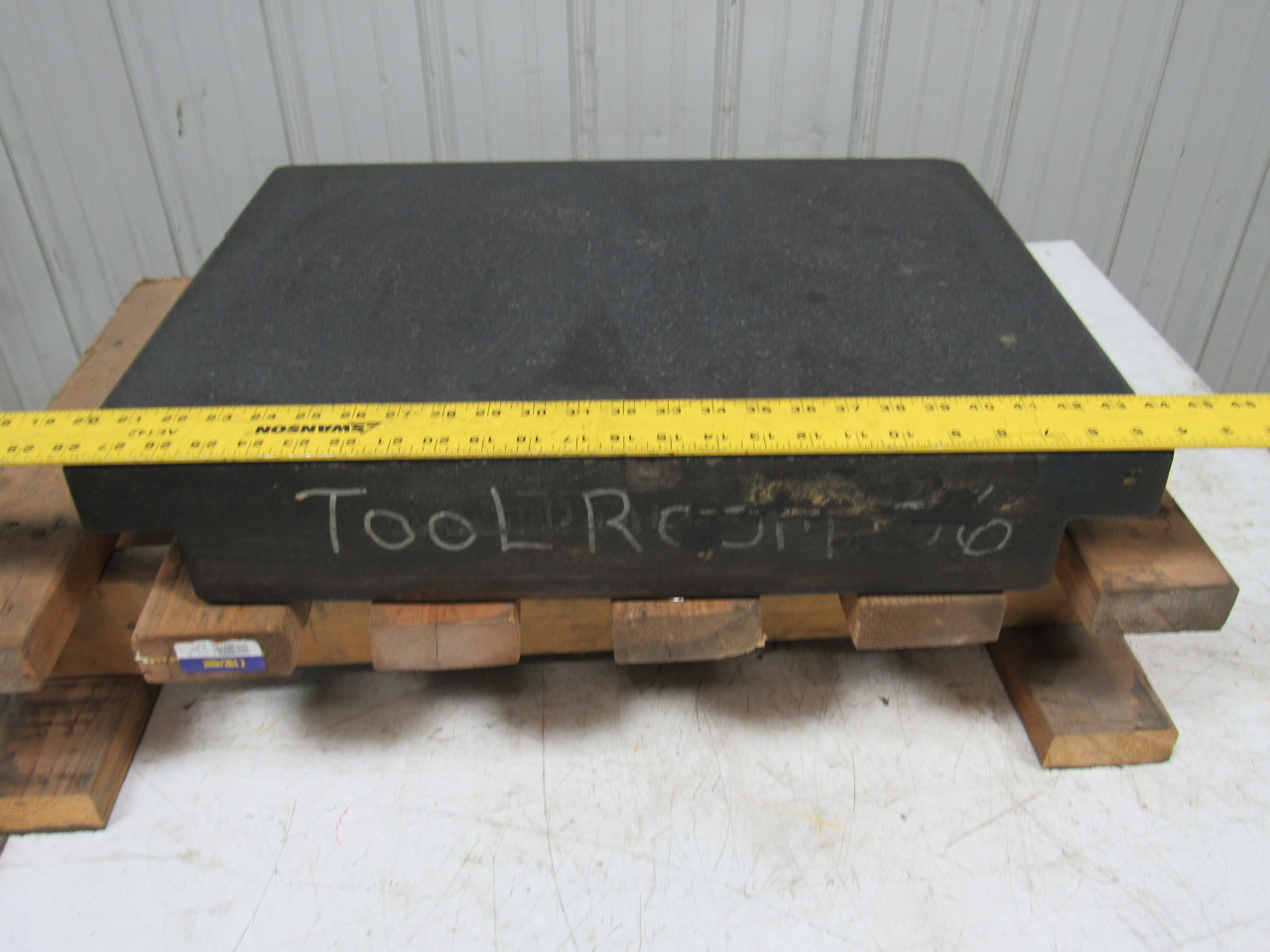 DOALL 24"X18"X4" 2 Ledge Granite Inspection Surface Plate Block