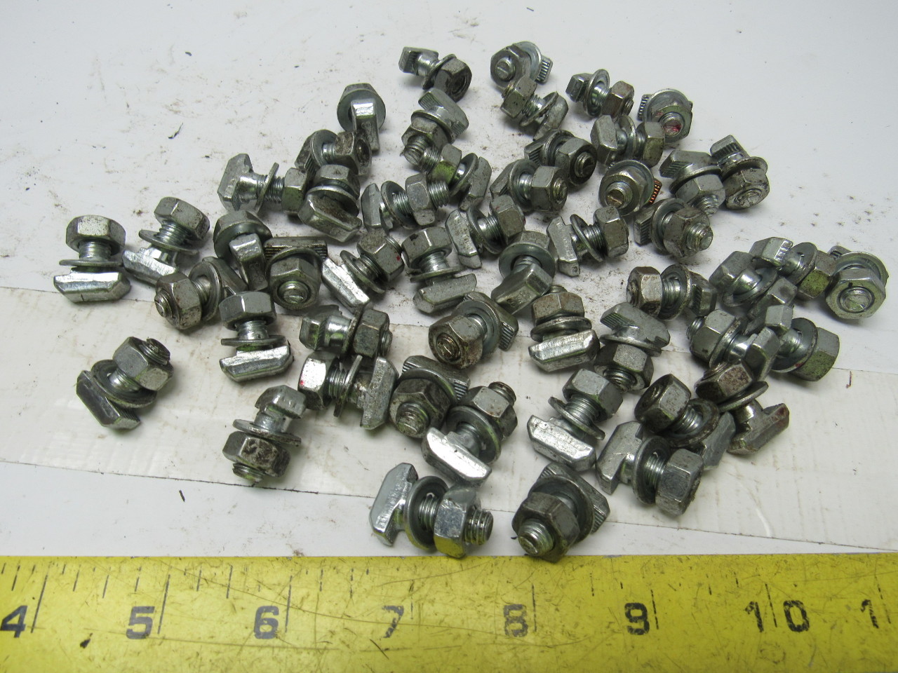 Bosch Rexroth T slot aluminum extrusion T bolts fits 10mm slots M8 Lot of 46