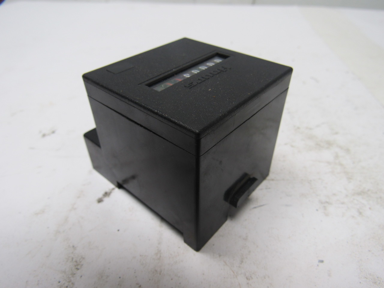 ENM Counting Instruments T32F72D AC/DC DIN Rail Mount Hour Meter