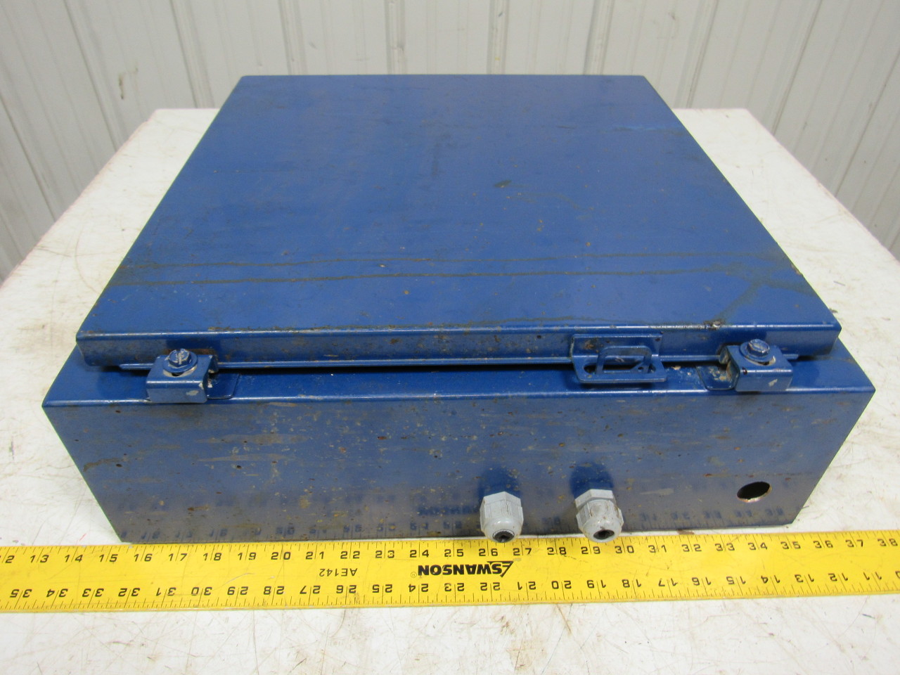 Hoffman A202006LP WallMount Enclosure Continuous Hinge W/Clamps 20" X