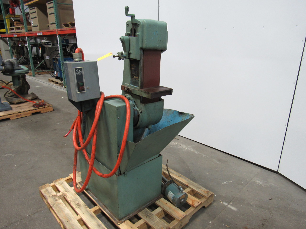 White Sundstrand 506 6"x 60" Vertical/Horizontal Wet/Dry Belt Grinder