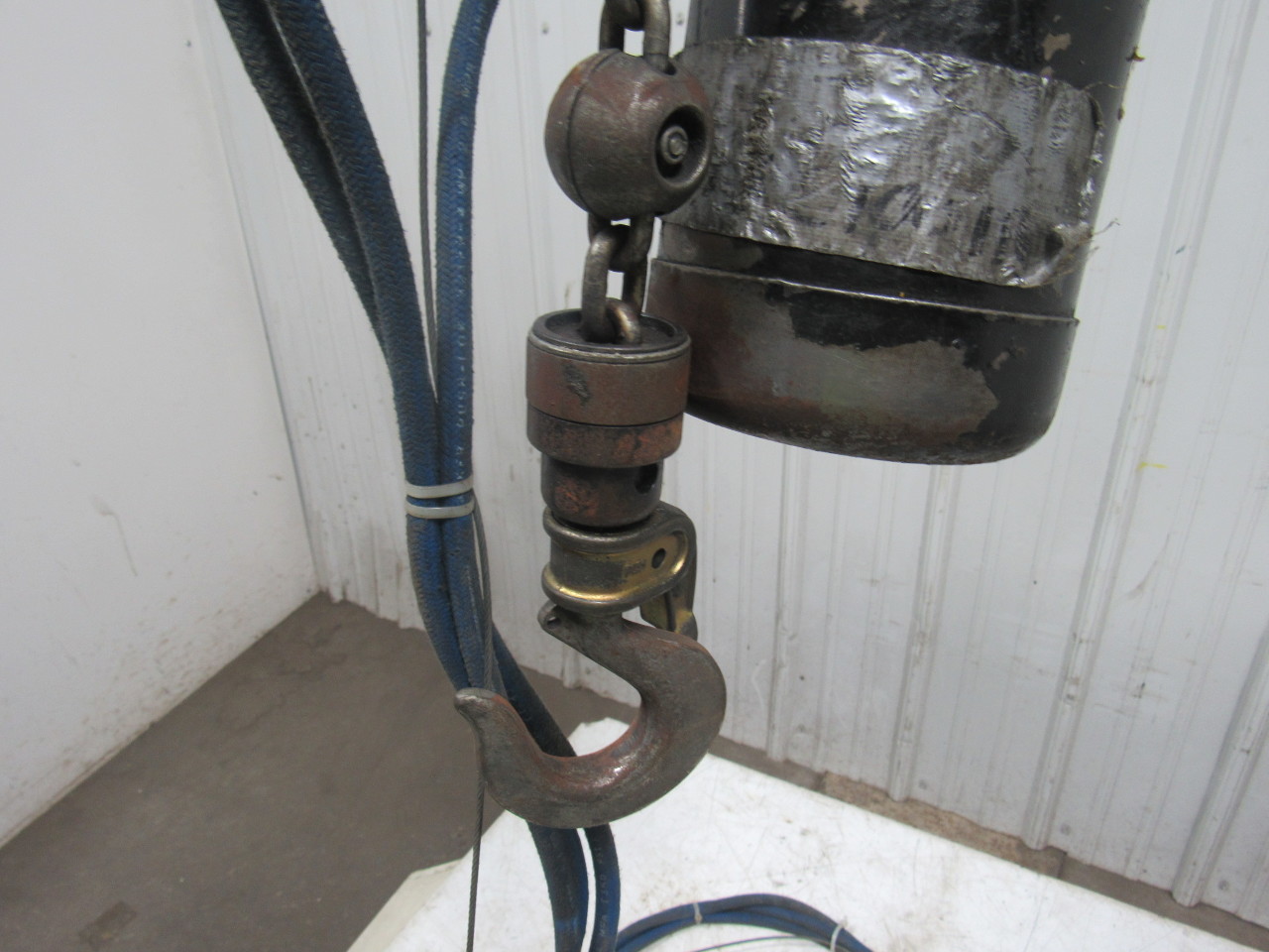 Ingersoll Rand ARO 7756E2K15K8S 1/2 Ton Air Pneumatic Chain Hoist 10' Lift