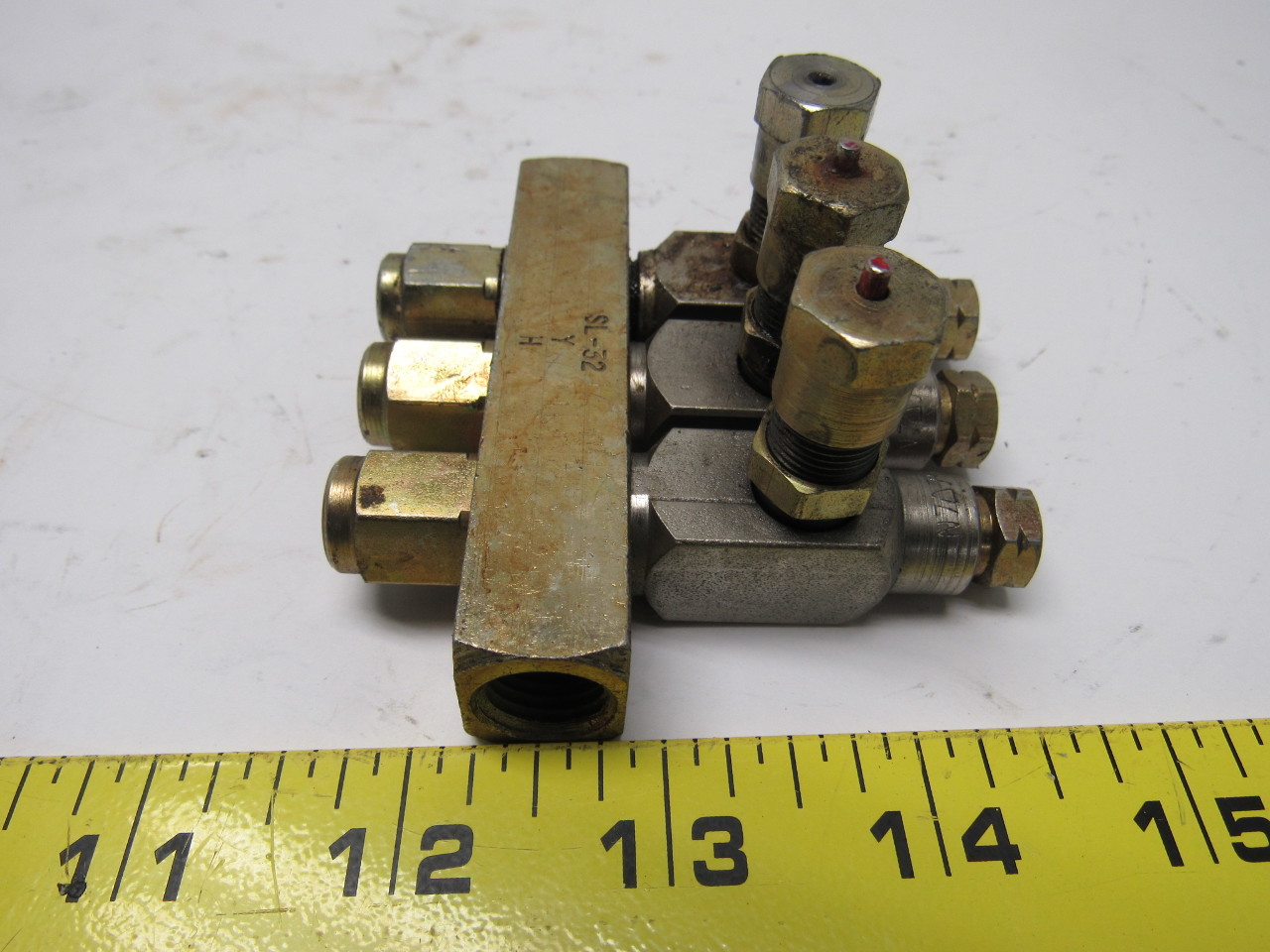 Lincoln Industrial SL32 Automatic Lubrication System Grease Injectors