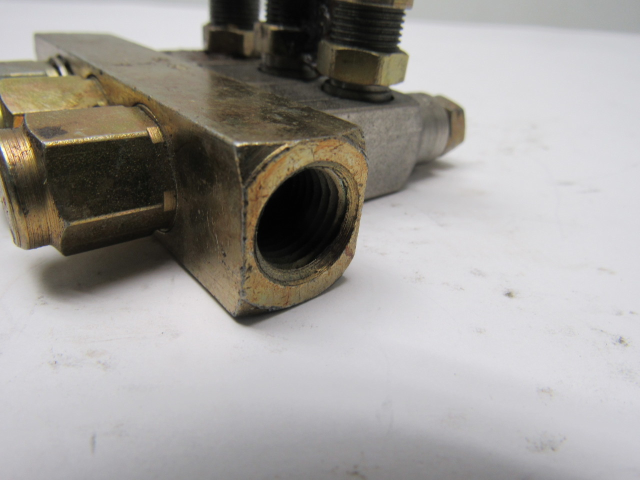 Lincoln Industrial SL32 Automatic Lubrication System Grease Injectors
