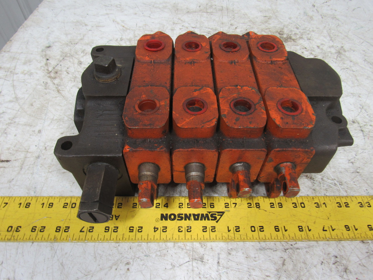 Commercial Intertech Sectional Directional Manual Hydraulic valve