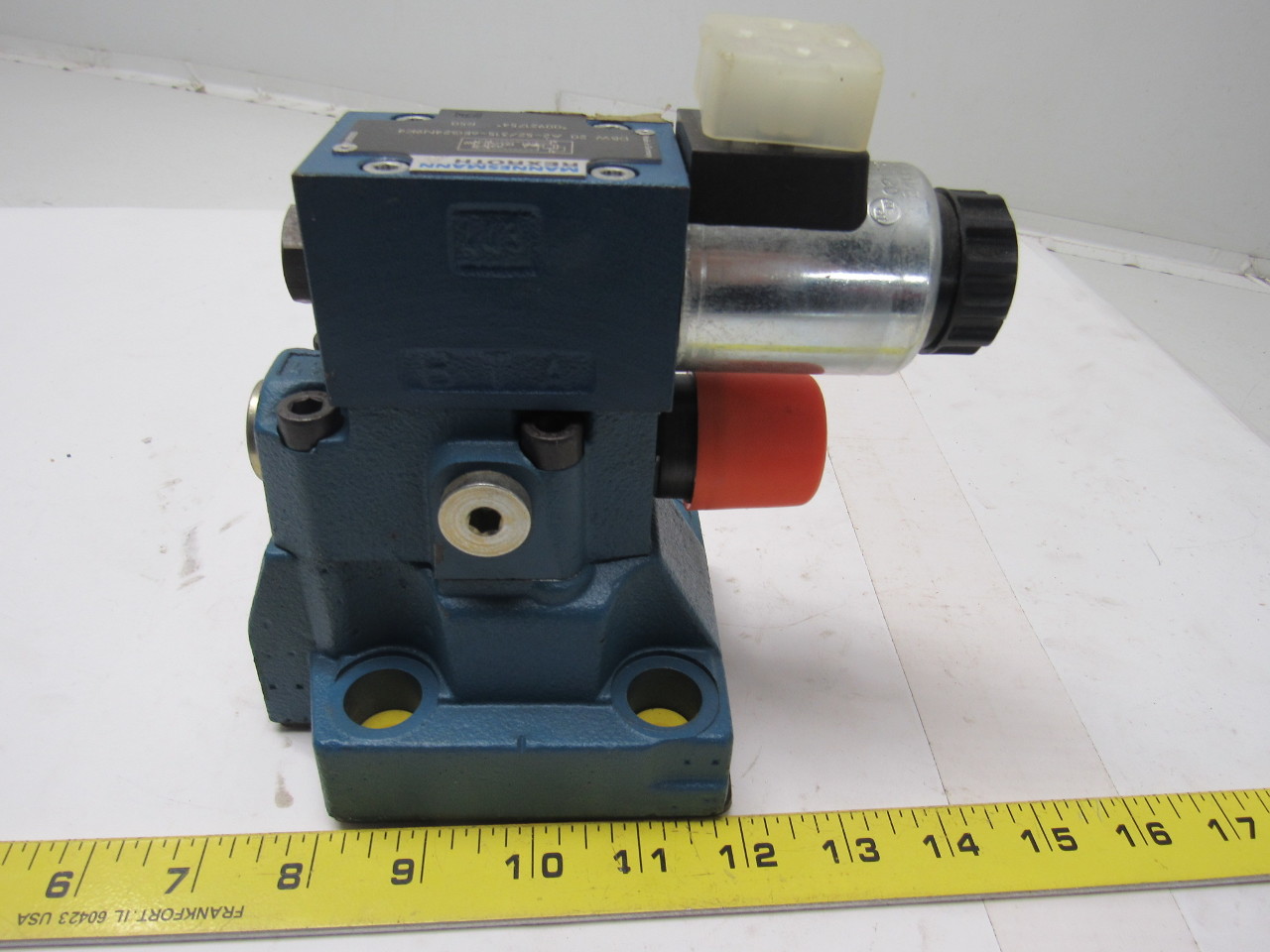 Mannesmann Rexroth DBW 20 A2-52/315-6EG24N9K4 Hydraulic Pressure Reducing Valve