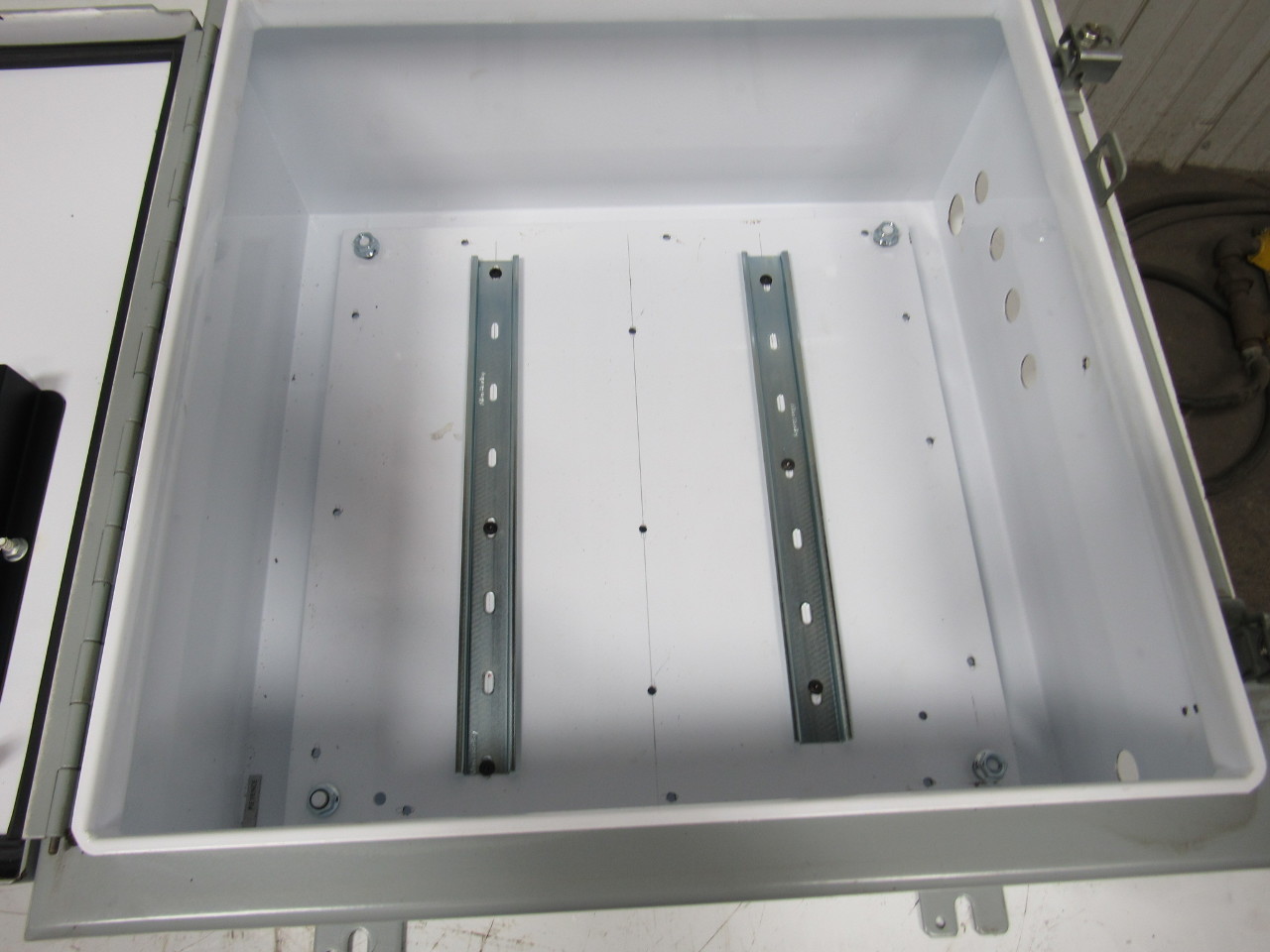 Hoffman A202008LP 20x20x8 Hinged Door Wall Mount Enclosure W/Back Plate